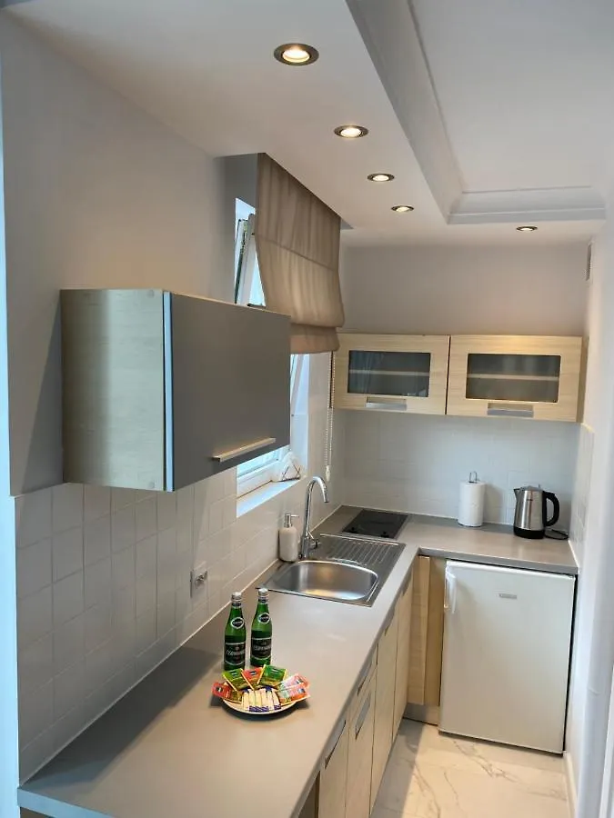 Sienna Apartment- City Center Varšava 0*,  Polsko